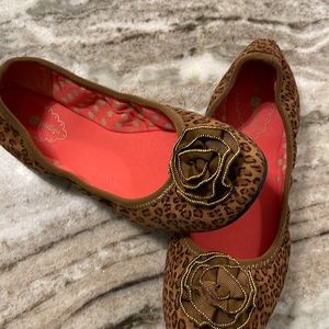 Lindsay Phillips Flats Size 8.